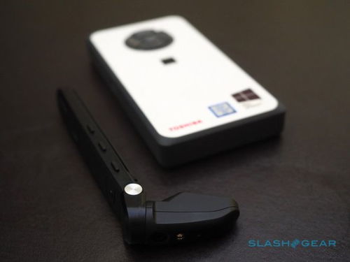 东芝发布AR辅助现实眼镜 搭配口袋电脑，开启移动计算新篇章